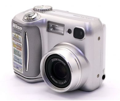 Nikon Coolpix 4300