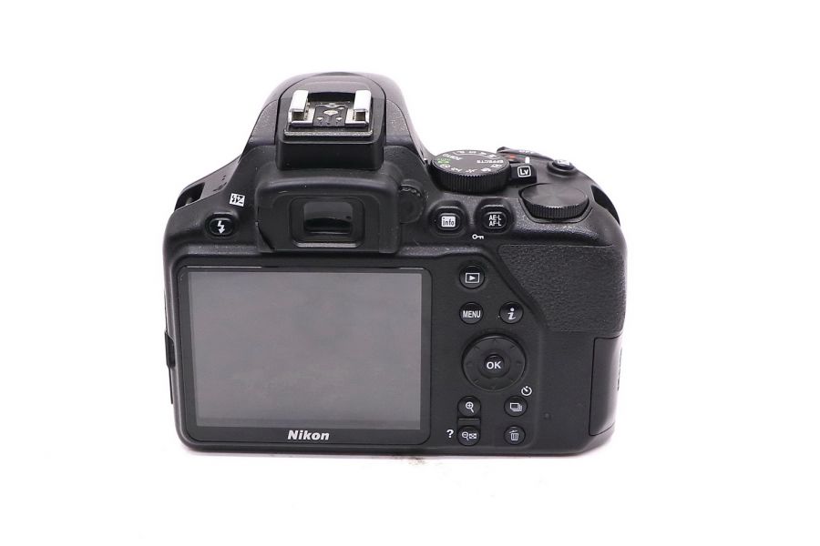 Nikon D3500 body (пробег 21525 кадров)