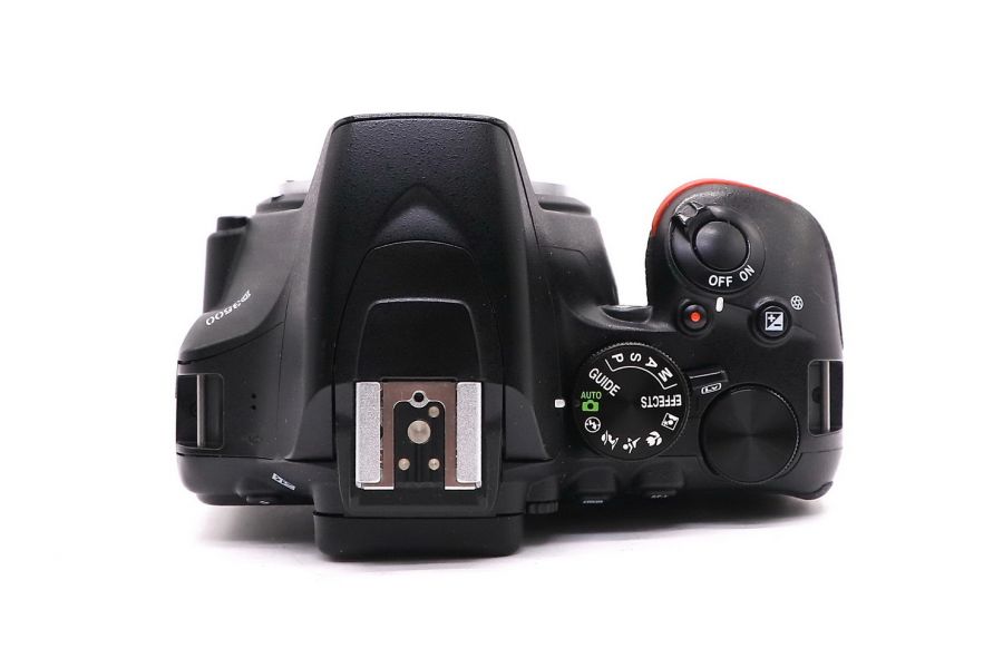 Nikon D3500 body (пробег 21525 кадров)