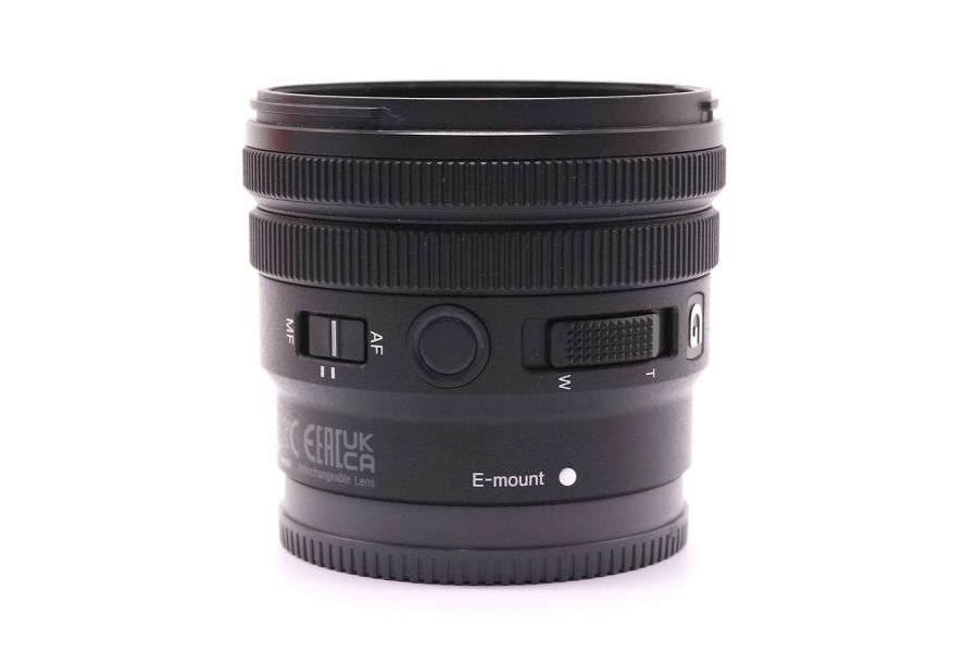 Sony E PZ 10-20mm f/4 G (SELP1020G) в упаковке