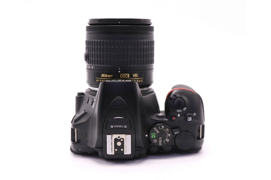Nikon D5600 kit (пробег 15780 кадров)