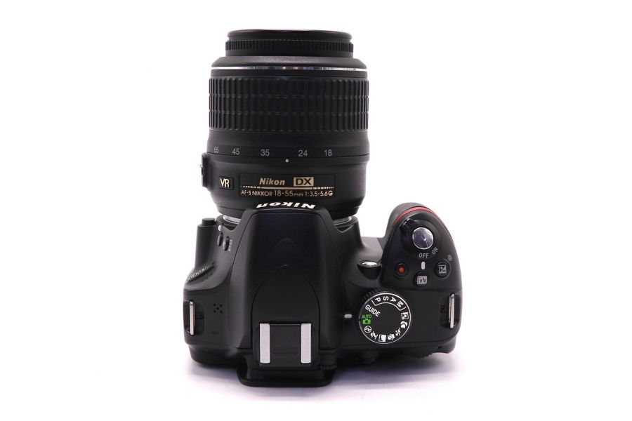 Nikon D3200 kit (пробег 9570 кадров)