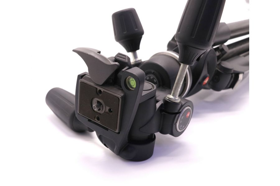 Штатив Manfrotto 190CXPRO3 + штативная голова 804RC2