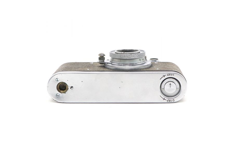 Зоркий 1-го выпуска малоформатный фотоаппарат