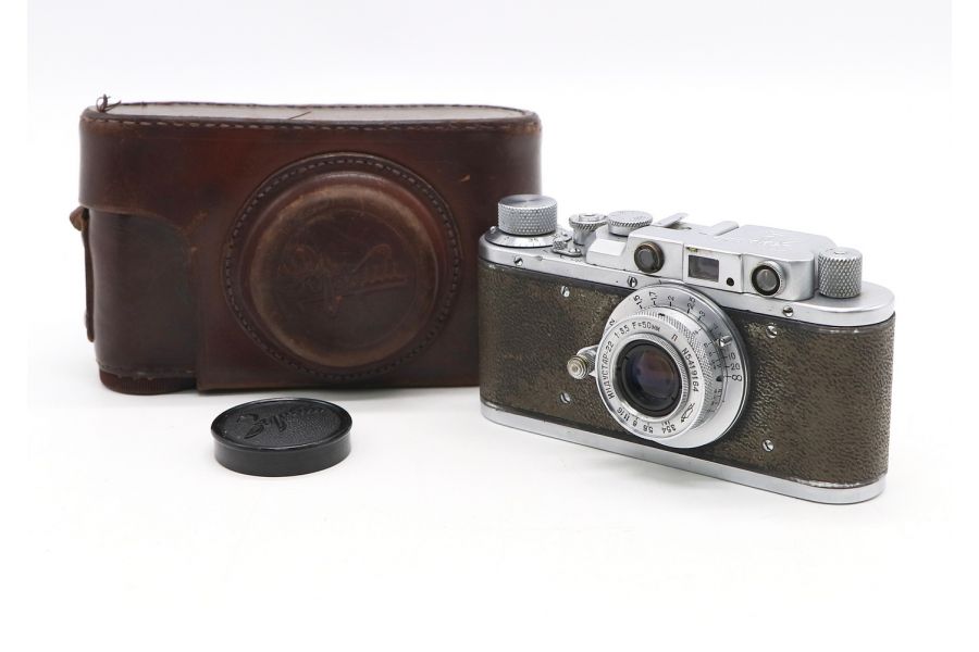 Зоркий 1-го выпуска малоформатный фотоаппарат
