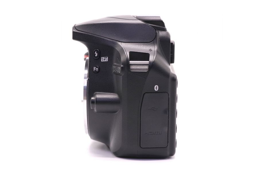 Nikon D3400 body (пробег 34015 кадров)