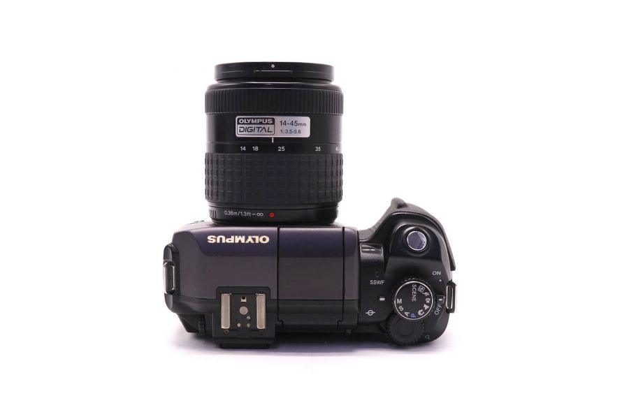 Olympus E-300 kit (пробег 13375 кадров)