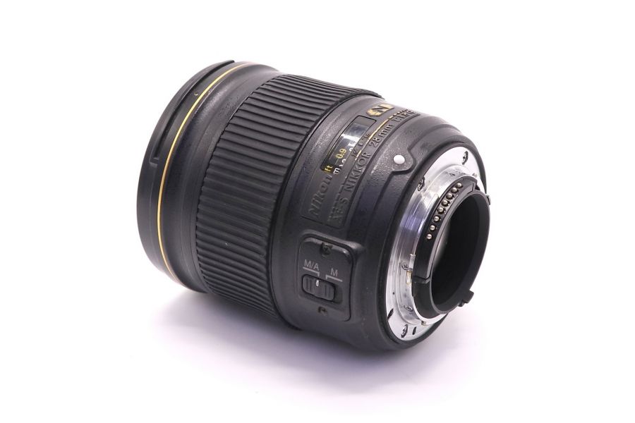Nikon 28mm f/1.8G AF-S Nikkor б.