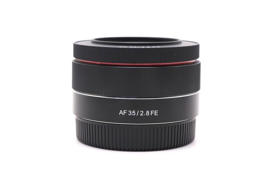 Samyang AF 35mm f/2.8