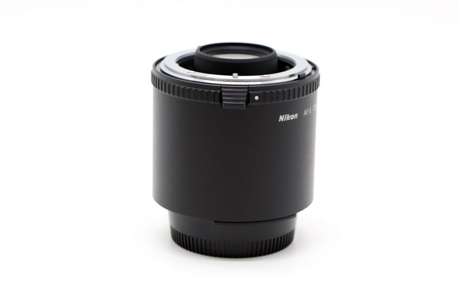 Телеконвертер Nikon TC-20E II 2X AF-S