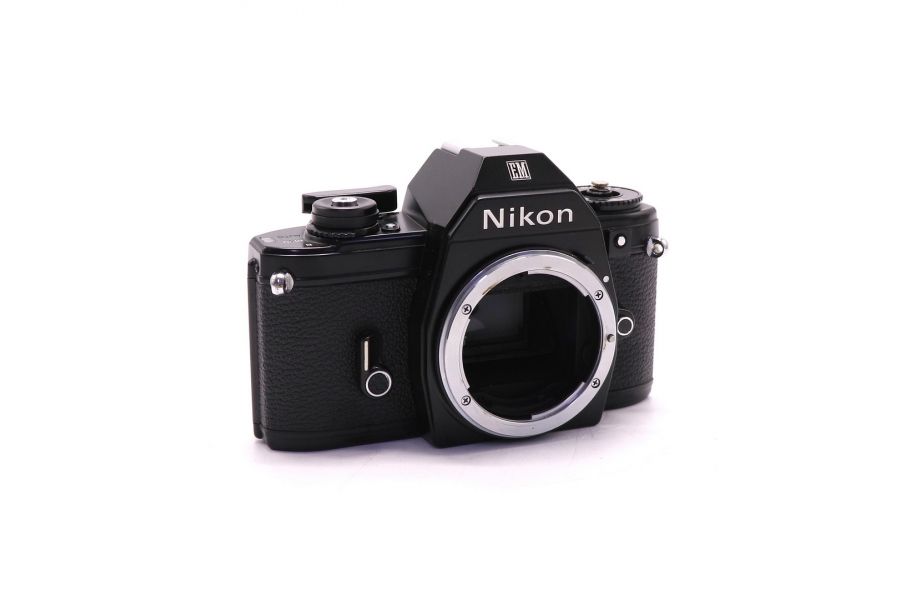 Любительский фотоаппарат Nikon EM body (Japan)