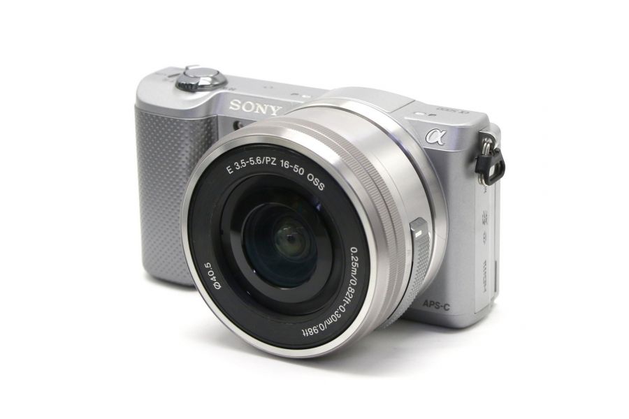 Sony A5000 silver kit (пробег 3700 кадров)