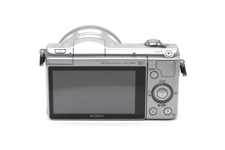 Sony A5000 silver kit (пробег 3700 кадров)