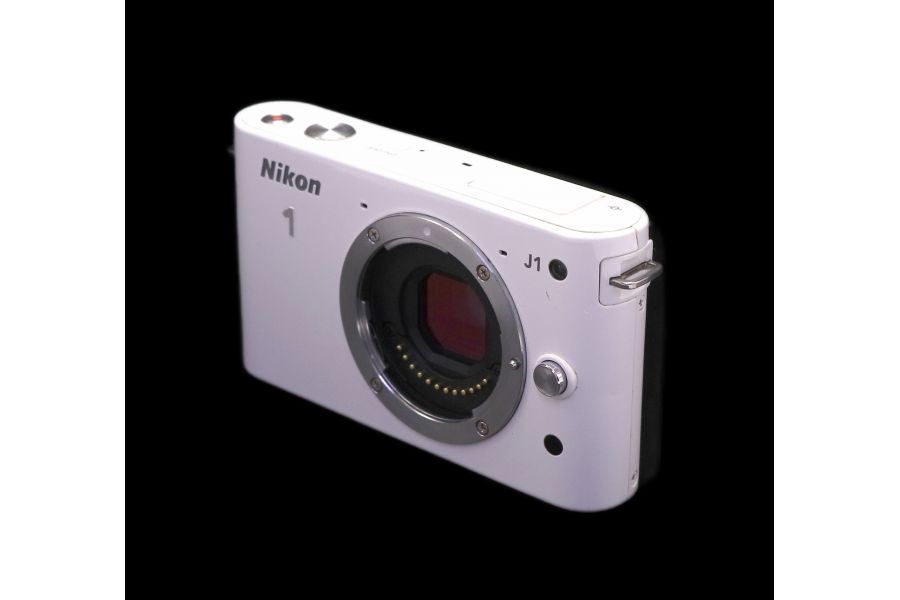 Nikon 1 J1 body (пробег 10980 кадров)