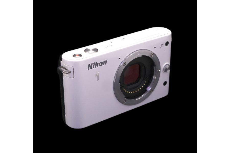 Nikon 1 J1 body (пробег 10980 кадров)