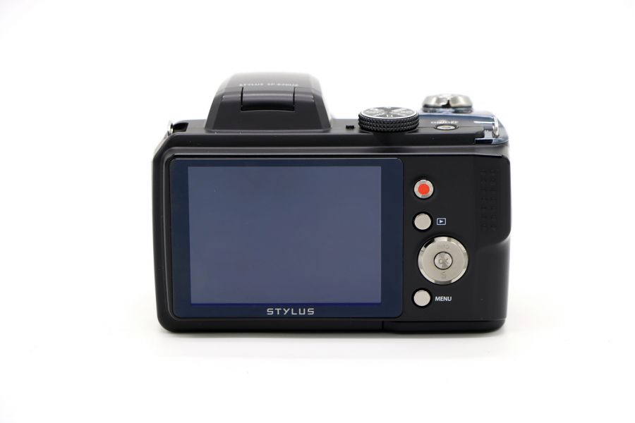 Olympus SP-820UZ