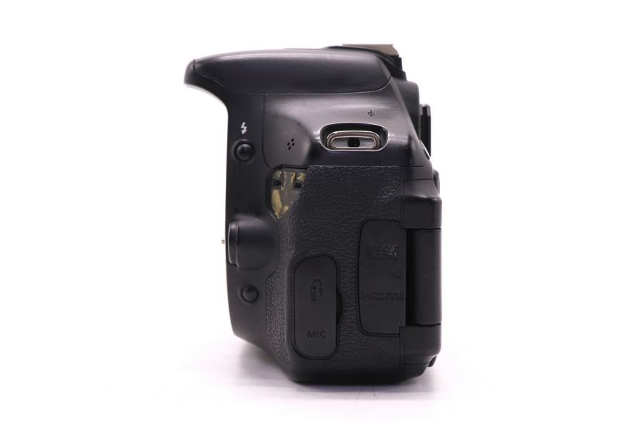 Canon EOS 600D body (пробег 13170 кадров)