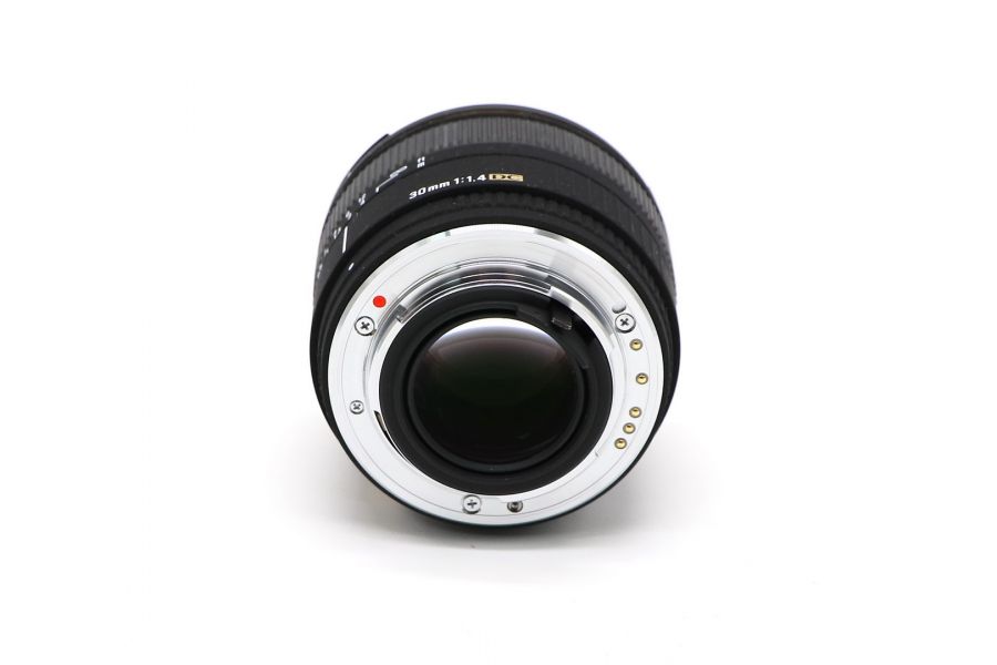 Sigma AF 30mm f/1.4 EX DC Pentax