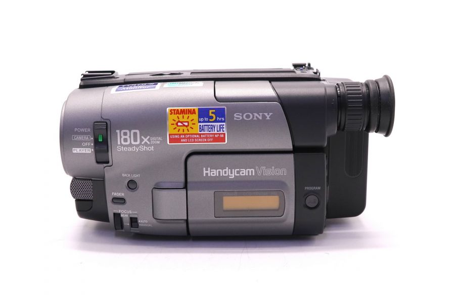 Видеокамера Sony CCD-TRV24E (Japan, 2001г.)