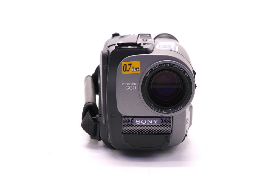 Видеокамера Sony CCD-TRV24E (Japan, 2001г.)