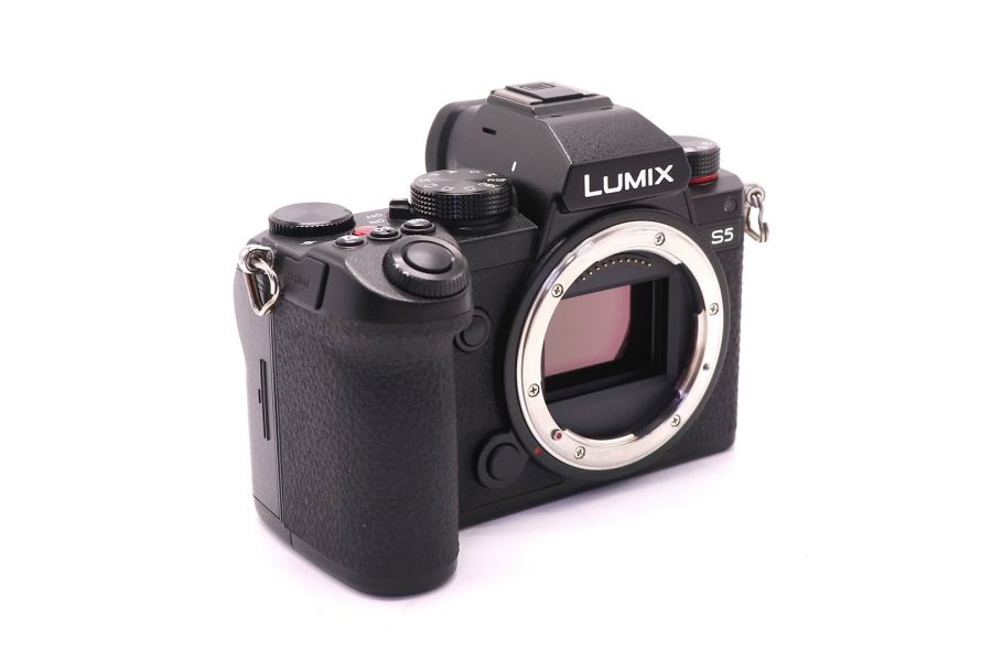 Panasonic Lumix DC-S5 body (пробег 2310 кадров)