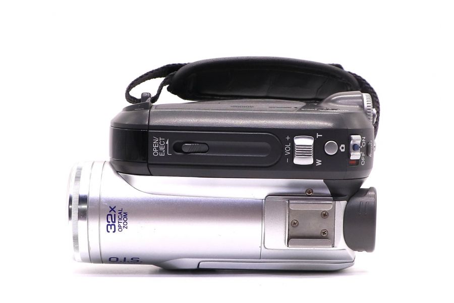 Видеокамера Panasonic PV-GS80