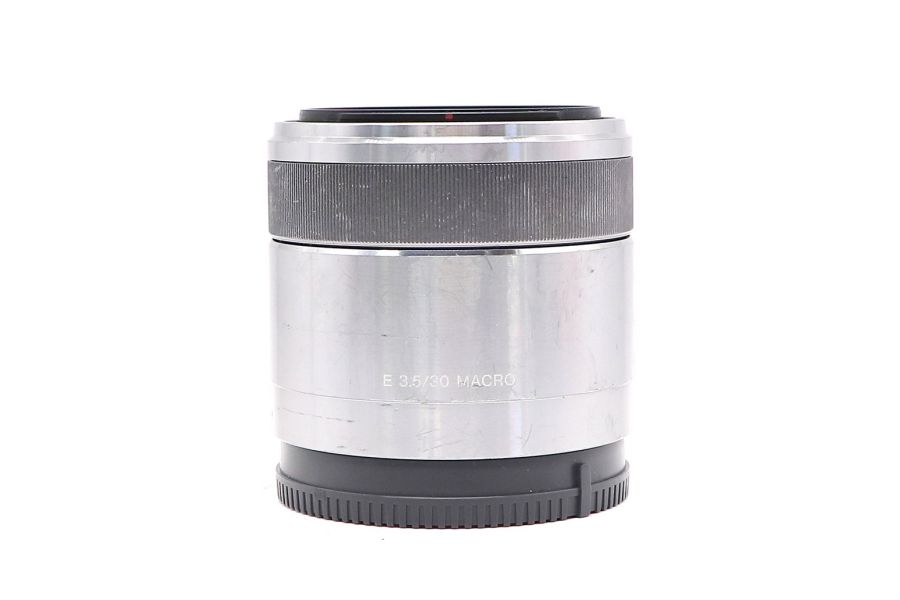 Sony 30mm f/3.5 Macro E