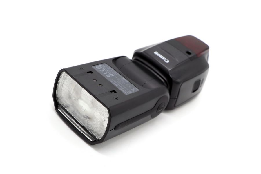 Фотовспышка Canon Speedlite 600EX-RT в упаковке (2015)