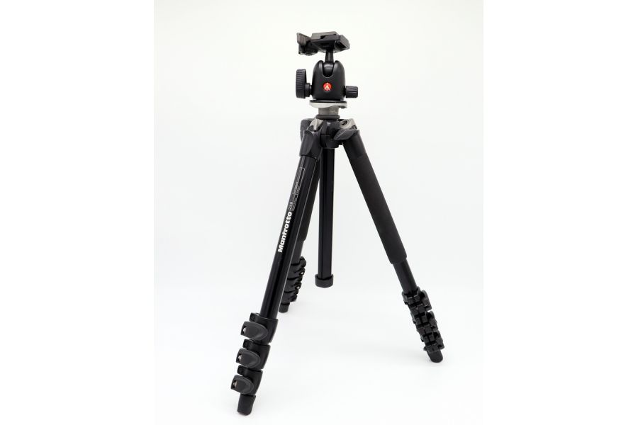 Штатив Manfrotto MT294A4 + голова 496RC2
