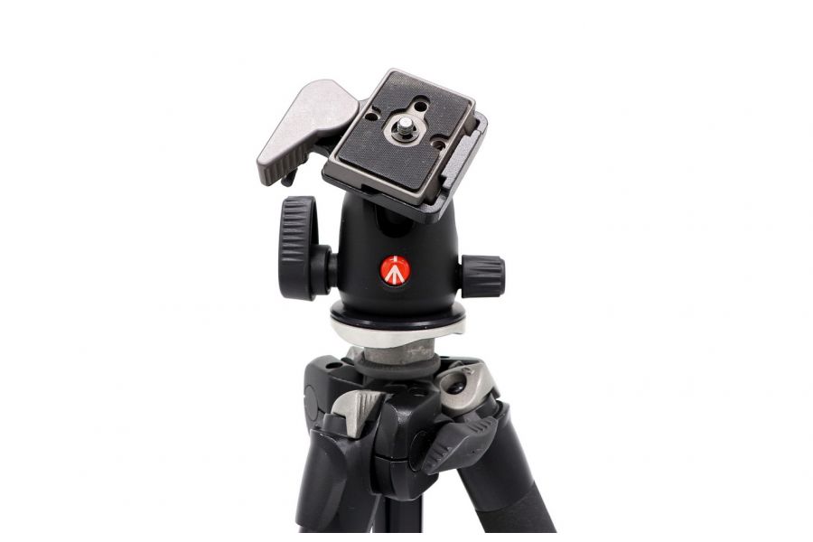 Штатив Manfrotto MT294A4 + голова 496RC2