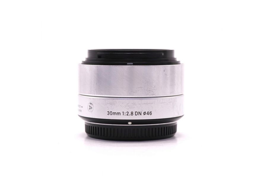 Sigma AF 30mm f/2.8 DN Micro 4/3 серый (Japan, 2013)