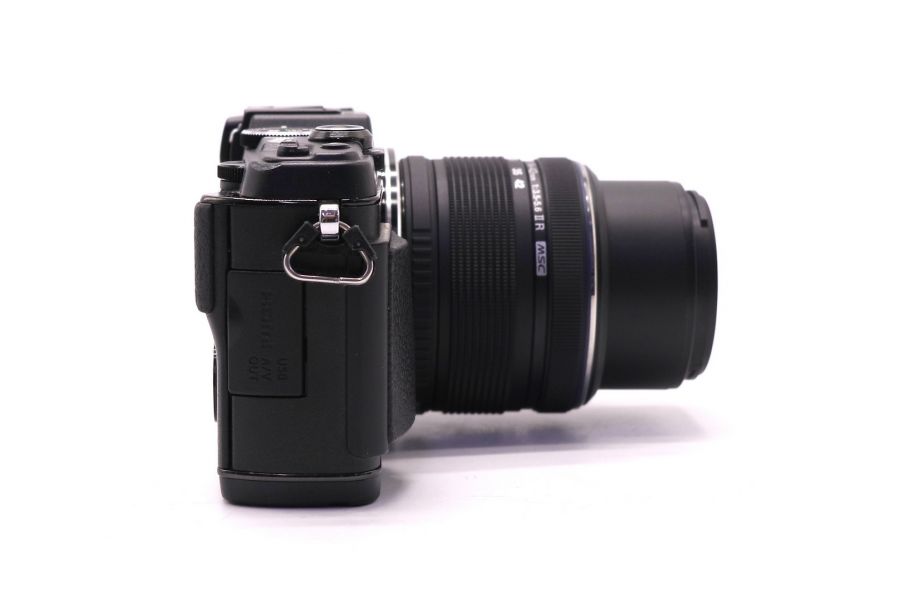 Olympus Pen E-P5 kit (пробег 4750 кадров)