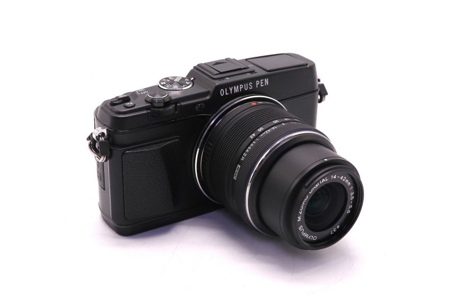 Olympus Pen E-P5 kit (пробег 4750 кадров)