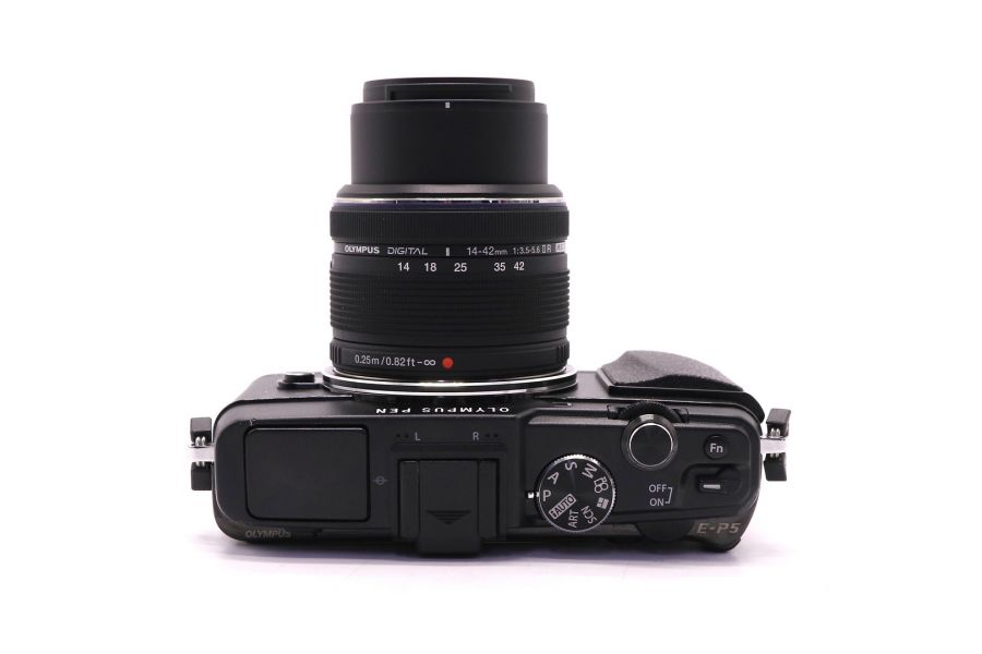 Olympus Pen E-P5 kit (пробег 4750 кадров)