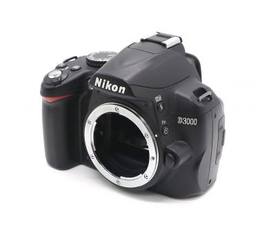 Nikon D3000 body (пробег 4290 кадров)