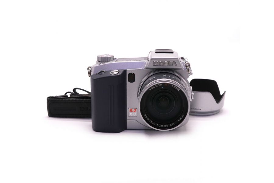 Minolta Dimage 7 (Japan, 2002)