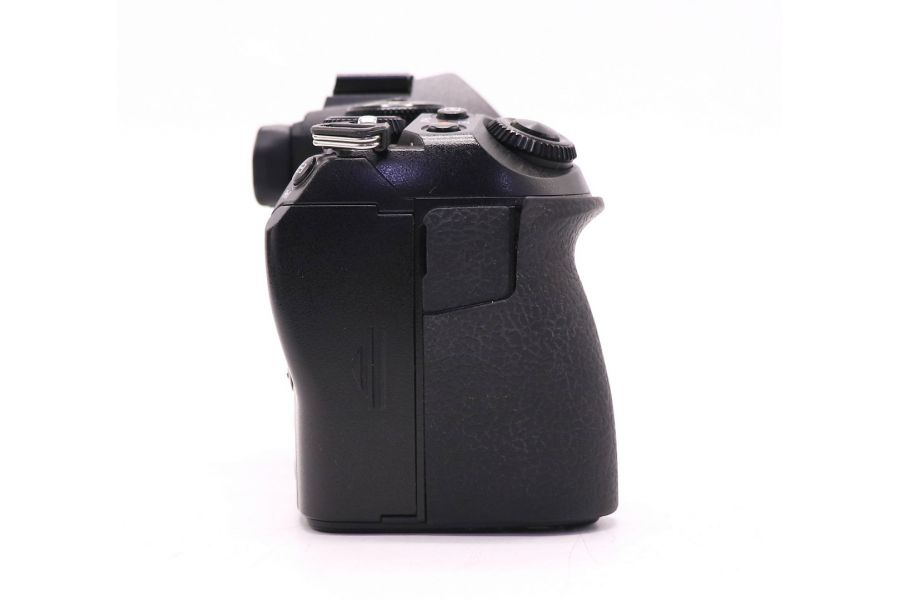 Olympus OM-D E-M1 Mark II body в упаковке (пробег 9055 кадров)