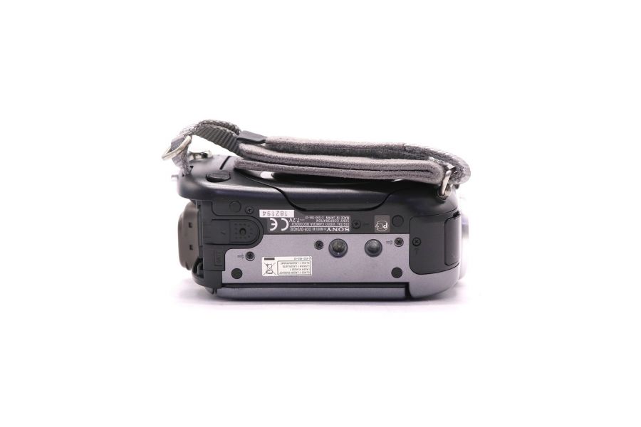 Видеокамера Sony DCR-DVD403E в упаковке