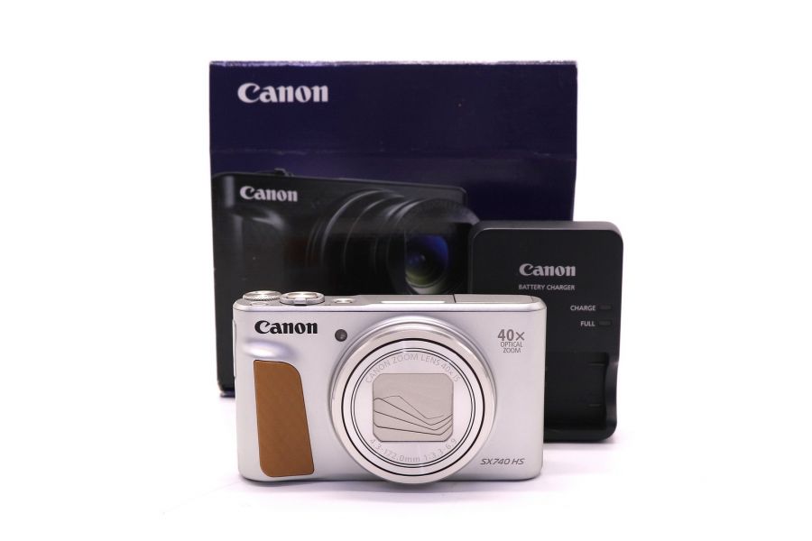 Canon PowerShot SX740 HS в упаковке