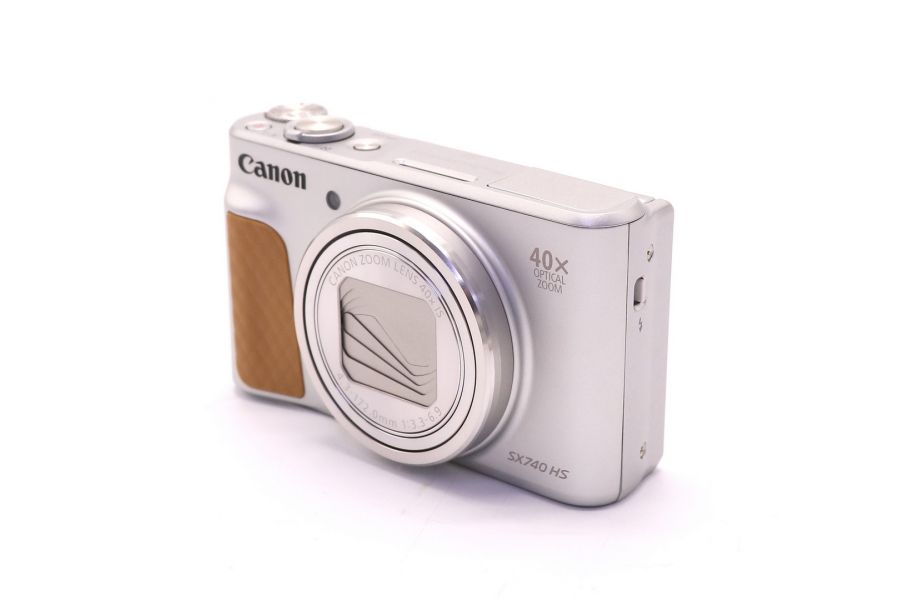 Canon PowerShot SX740 HS в упаковке
