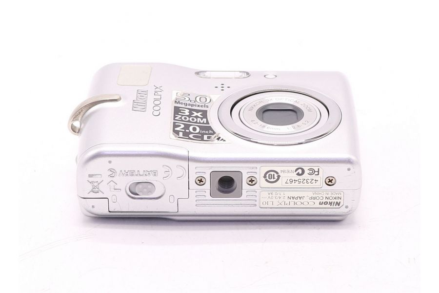 Компактный цифровой фотоаппарат Nikon Coolpix L10