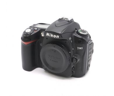 Nikon D90 body (пробег 39985 кадров)