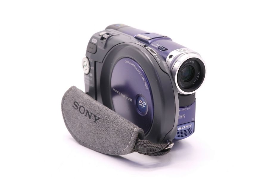 Видеокамера Sony DCR-DVD101E