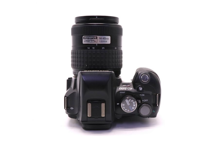 Olympus E-500 kit 14-45mm f/3.5-5.6 (пробег 21500 кадров)