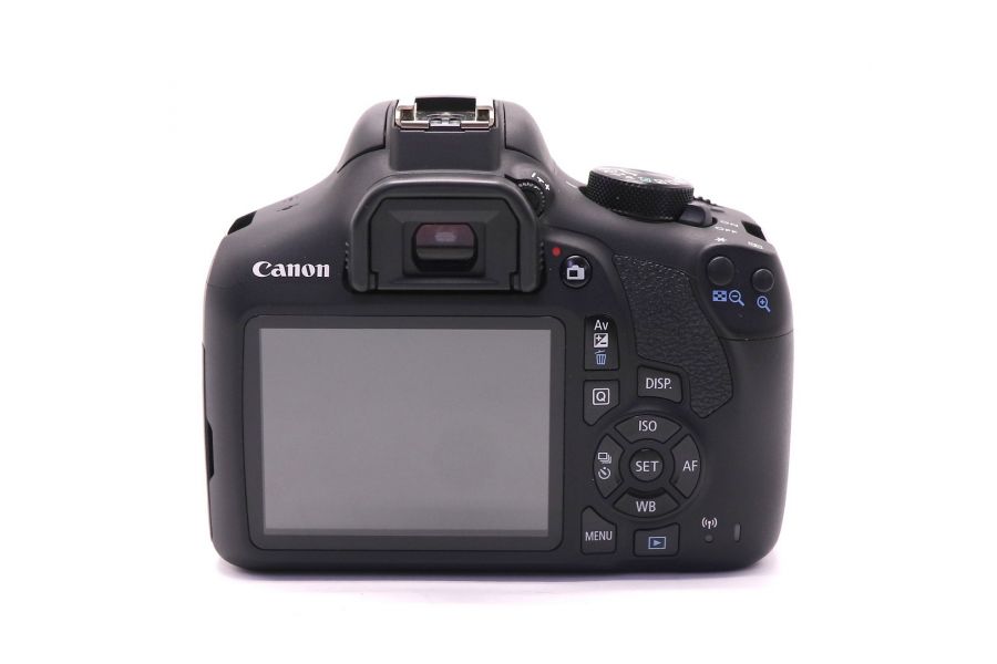 Canon EOS 1300D kit (пробег 2810 кадров)