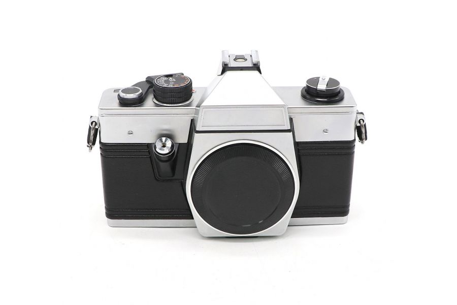 Praktica L body (G.D.R, 1975)