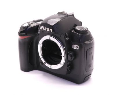 Nikon D70 body (пробег 25540 кадров)