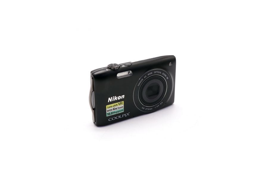 Nikon Coolpix S3300 в упаковке