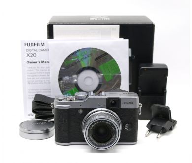 Fujifilm X20 в упаковке