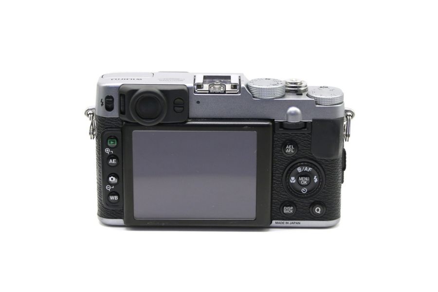 Фотокамера компактная Fujifilm X20 в упаковке